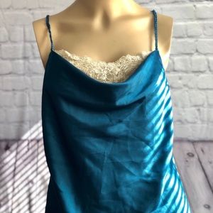 Óscar de la Renta sleep gown